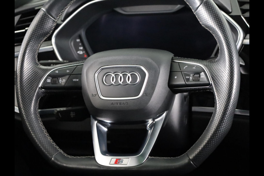 Audi Q3 45 TFSI e S edition 245pk | Panoramadak | Trekhaak wegklapbaar | Stoelverwarming | 20 inch Lichtmetalen velgen