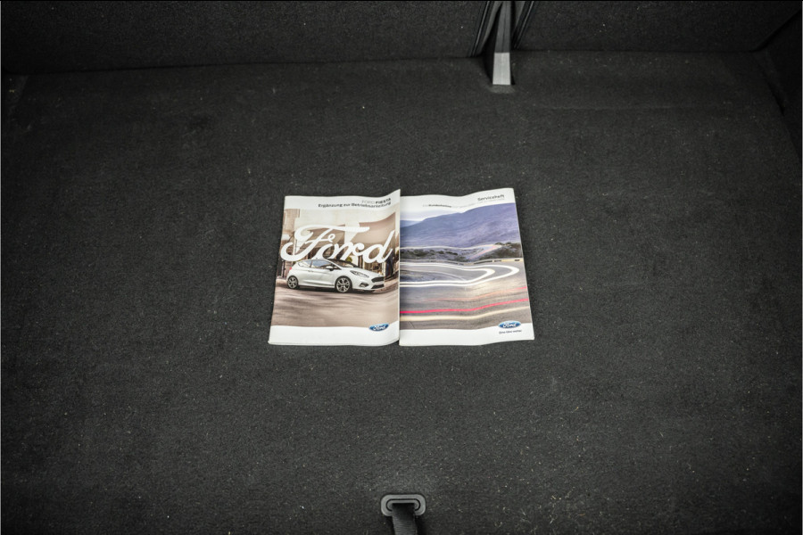 Ford Fiesta 1.0 EcoBoost Vignale Tijdelijke Black friday deal, nu van 13950.- voor 12950.-