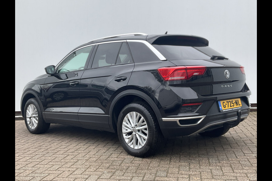 Volkswagen T-Roc 1.5 TSI Style Aut7 Virtual Cock Carplay Pano.dak Adap.Cr Trekhaak
