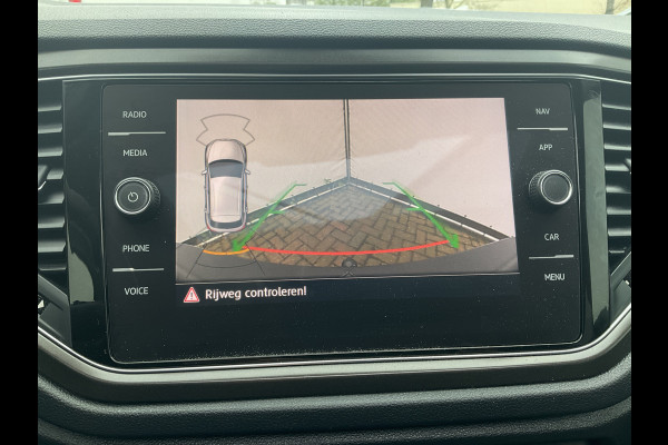 Volkswagen T-Roc 1.5 TSI Style Aut7 Virtual Cock Carplay Pano.dak Adap.Cr Trekhaak