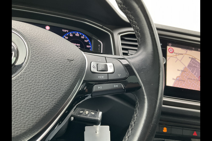 Volkswagen T-Roc 1.5 TSI Style Aut7 Virtual Cock Carplay Pano.dak Adap.Cr Trekhaak