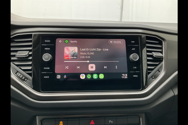 Volkswagen T-Roc 1.5 TSI Style Aut7 Virtual Cock Carplay Pano.dak Adap.Cr Trekhaak