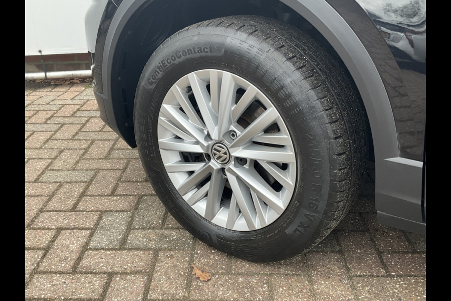 Volkswagen T-Roc 1.5 TSI Style Aut7 Virtual Cock Carplay Pano.dak Adap.Cr Trekhaak