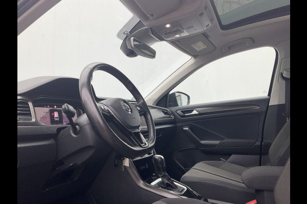 Volkswagen T-Roc 1.5 TSI Style Aut7 Virtual Cock Carplay Pano.dak Adap.Cr Trekhaak