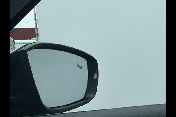 Volkswagen T-Roc 1.5 TSI Style Aut7 Virtual Cock Carplay Pano.dak Adap.Cr Trekhaak