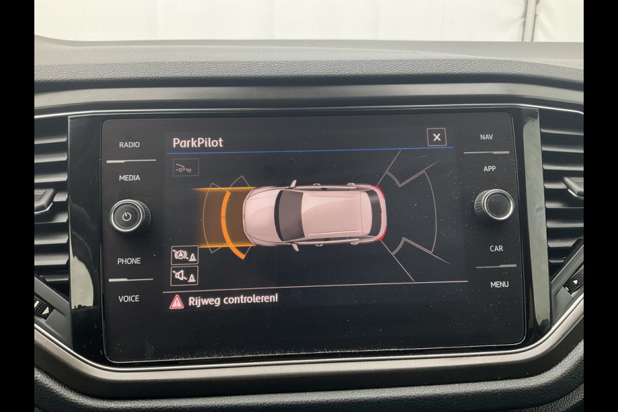 Volkswagen T-Roc 1.5 TSI Style Aut7 Virtual Cock Carplay Pano.dak Adap.Cr Trekhaak