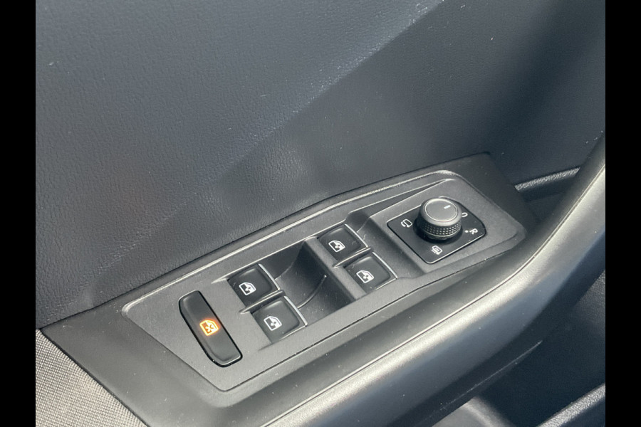 Volkswagen T-Roc 1.5 TSI Style Aut7 Virtual Cock Carplay Pano.dak Adap.Cr Trekhaak