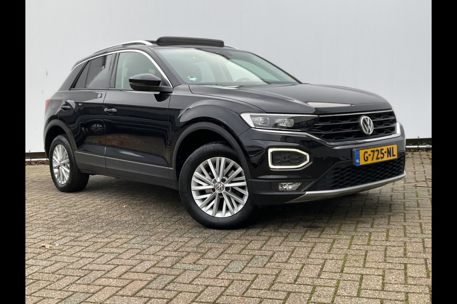 Volkswagen T-Roc 1.5 TSI Style Aut7 Virtual Cock Carplay Pano.dak Adap.Cr Trekhaak
