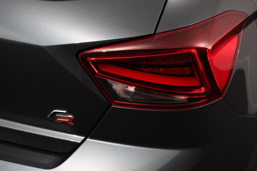 Seat Ibiza 1.0 TSI 116pk FR Navigatie Apple Carplay/Android auto Climate Control Camera Parkeer sensoren V+A Adaptive Cruise control