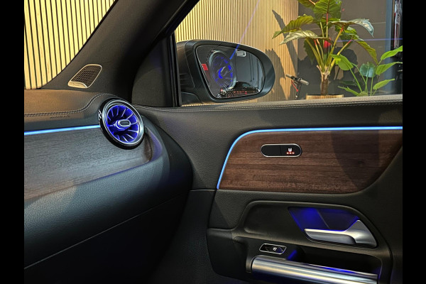 Mercedes-Benz GLA 200 Business Solution AMG - Pano - Ambient light