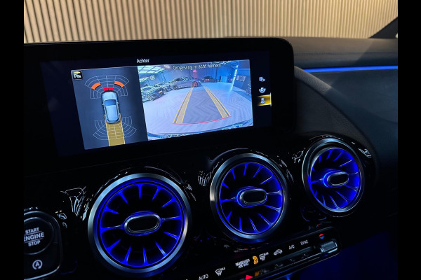 Mercedes-Benz GLA 200 Business Solution AMG - Pano - Ambient light