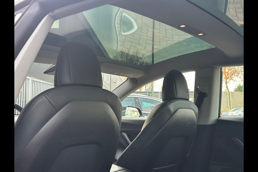 Tesla Model 3 Standard RWD Plus 60 kWh SOH 87.5% / Trekhaak