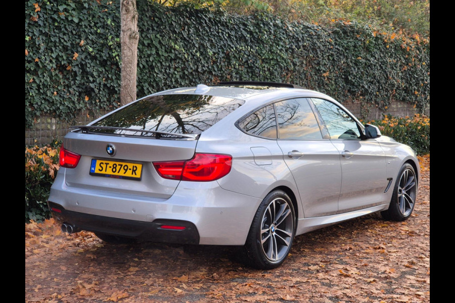 BMW 3-serie GT M Sport Panorama Apple CarPlay 19inch NAP 100% Dealer onderhouden GARANTIE 320i Corporate Lease High Executive
