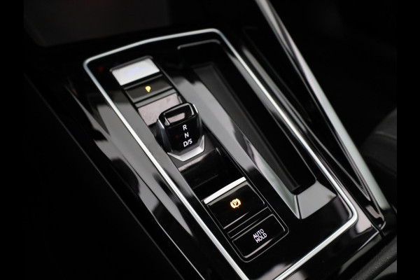 Volkswagen Golf 1.4 eHybrid Style 204 pk Automaat (DSG) | Navigatie | Panoramadak | Parkeersensoren | Adaptieve cruise control | Stoelverwarming |