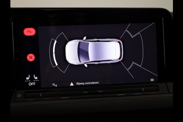 Volkswagen Golf 1.4 eHybrid Style 204 pk Automaat (DSG) | Navigatie | Panoramadak | Parkeersensoren | Adaptieve cruise control | Stoelverwarming |