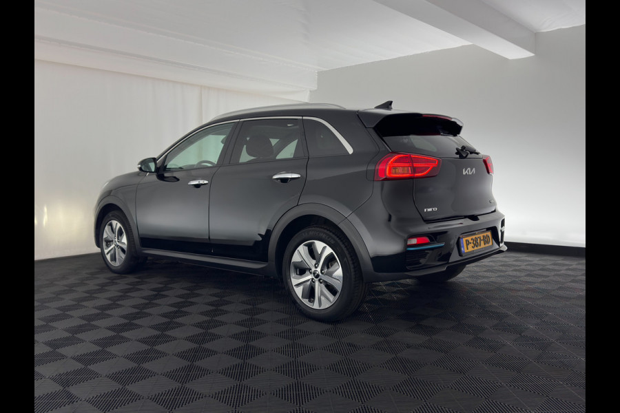 Kia e-Niro DynamicPlusLine 64 kWh [ 3-Fase ] {SOH-96%} (INCL-BTW) Aut.*PANO | LEATHER-FABRIC | FULL-LED | NAVI-FULLMAP | DAB+ | ADAPTIVE-CRUISE | CAMERA | HEATED-COMFORTSEATS | KEYLESS | DIGI-COCKPIT | SHIFT-PADDLES | CARPLAY | LANE-ASSIST | ...