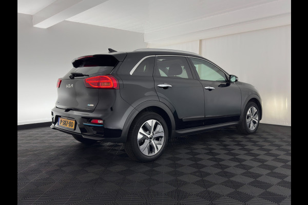 Kia e-Niro DynamicPlusLine 64 kWh [ 3-Fase ] {SOH-96%} (INCL-BTW) Aut.*PANO | LEATHER-FABRIC | FULL-LED | NAVI-FULLMAP | DAB+ | ADAPTIVE-CRUISE | CAMERA | HEATED-COMFORTSEATS | KEYLESS | DIGI-COCKPIT | SHIFT-PADDLES | CARPLAY | LANE-ASSIST | ...