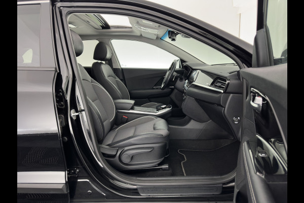 Kia e-Niro DynamicPlusLine 64 kWh [ 3-Fase ] {SOH-96%} (INCL-BTW) Aut.*PANO | LEATHER-FABRIC | FULL-LED | NAVI-FULLMAP | DAB+ | ADAPTIVE-CRUISE | CAMERA | HEATED-COMFORTSEATS | KEYLESS | DIGI-COCKPIT | SHIFT-PADDLES | CARPLAY | LANE-ASSIST | ...