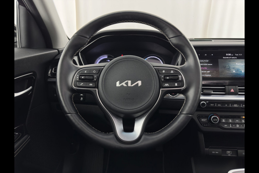 Kia e-Niro DynamicPlusLine 64 kWh [ 3-Fase ] {SOH-96%} (INCL-BTW) Aut.*PANO | LEATHER-FABRIC | FULL-LED | NAVI-FULLMAP | DAB+ | ADAPTIVE-CRUISE | CAMERA | HEATED-COMFORTSEATS | KEYLESS | DIGI-COCKPIT | SHIFT-PADDLES | CARPLAY | LANE-ASSIST | ...
