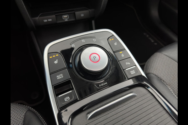 Kia e-Niro DynamicPlusLine 64 kWh [ 3-Fase ] {SOH-96%} (INCL-BTW) Aut.*PANO | LEATHER-FABRIC | FULL-LED | NAVI-FULLMAP | DAB+ | ADAPTIVE-CRUISE | CAMERA | HEATED-COMFORTSEATS | KEYLESS | DIGI-COCKPIT | SHIFT-PADDLES | CARPLAY | LANE-ASSIST | ...