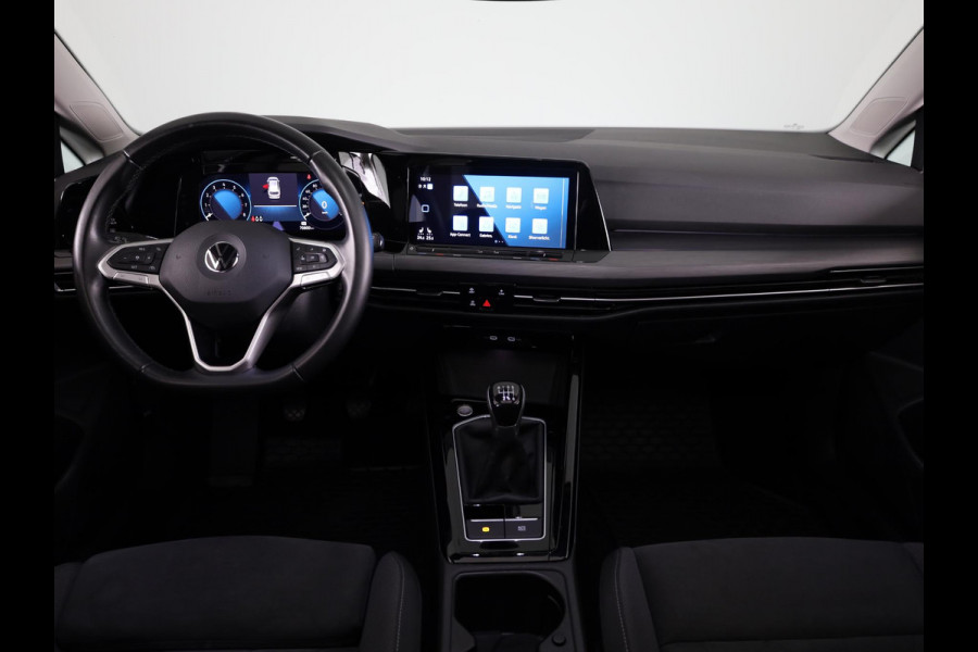 Volkswagen GOLF Variant 1.5 TSI Style 150 pk | Navigatie via App | Panoramadak | Parkeersensoren (Park assist) | Stoelverwarming | Apple Carplay/Android Auto |
