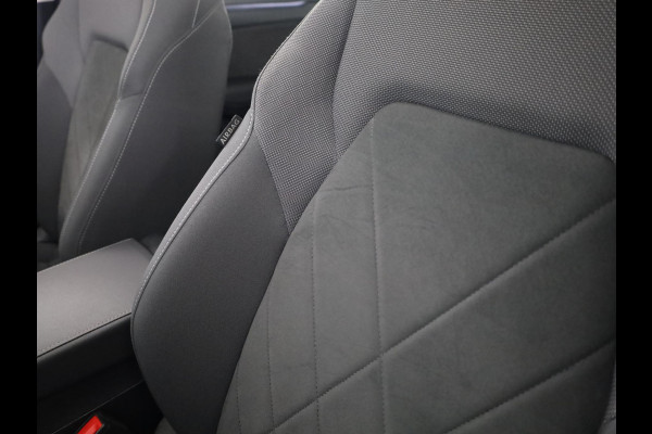 Volkswagen GOLF Variant 1.5 TSI Style 150 pk | Navigatie via App | Panoramadak | Parkeersensoren (Park assist) | Stoelverwarming | Apple Carplay/Android Auto |