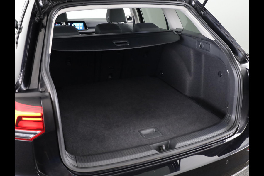 Volkswagen GOLF Variant 1.5 TSI Style 150 pk | Navigatie via App | Panoramadak | Parkeersensoren (Park assist) | Stoelverwarming | Apple Carplay/Android Auto |