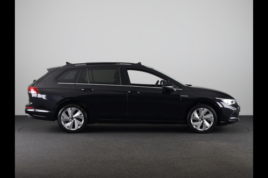 Volkswagen GOLF Variant 1.5 TSI Style 150 pk | Navigatie via App | Panoramadak | Parkeersensoren (Park assist) | Stoelverwarming | Apple Carplay/Android Auto |