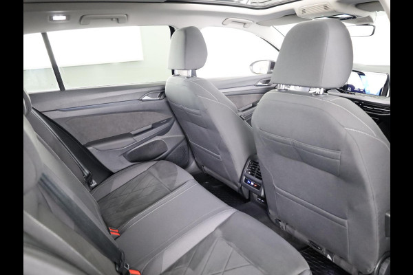 Volkswagen GOLF Variant 1.5 TSI Style 150 pk | Navigatie via App | Panoramadak | Parkeersensoren (Park assist) | Stoelverwarming | Apple Carplay/Android Auto |