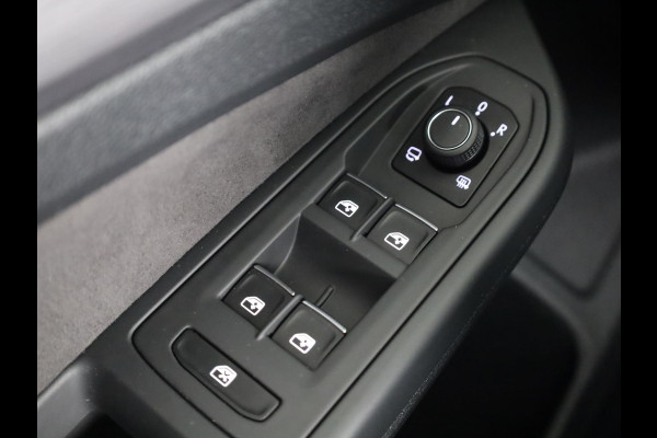 Volkswagen GOLF Variant 1.5 TSI Style 150 pk | Navigatie via App | Panoramadak | Parkeersensoren (Park assist) | Stoelverwarming | Apple Carplay/Android Auto |