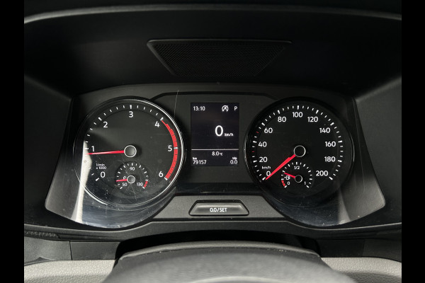 Volkswagen Crafter 35 2.0 TDI 141 PK / DSG AUTOMAAT / L3H3 / 3 TONS TREKHAAK / AIRCO / CAMERA / 3-ZITS