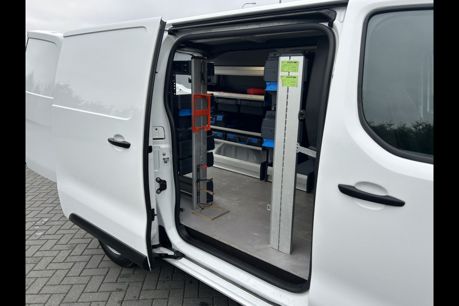 Opel Vivaro 2.0 CDTI 123 PK / L2H1 / 1e EIG. / SORTIMO INRICHTING / TREKHAAK / CAMERA / AIRCO / CRUISE / 3-ZITS / PDC