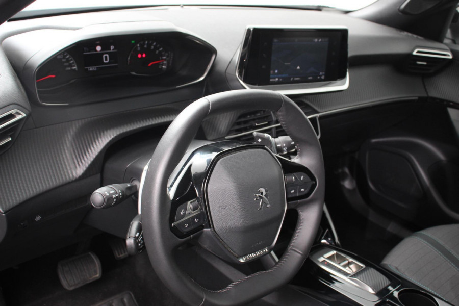 Peugeot 2008 1.2 PureTech 130pk Automaat Allure Navigatie Climate Control LED Lichtmetalen Velgen Parkeer sensoren Cruise Control