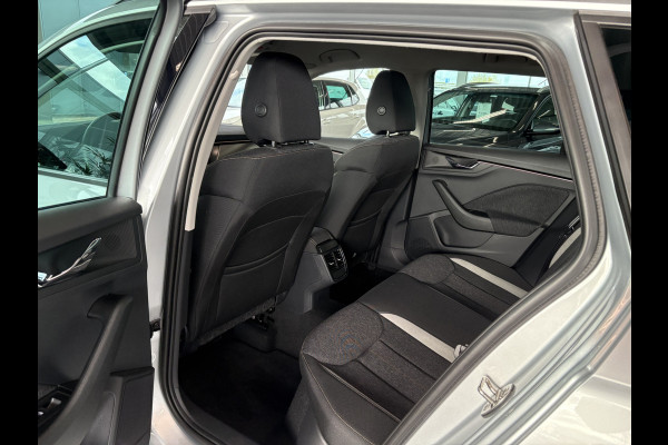 Škoda Kamiq 1.0 TSi 110pk Business Edition LED/VIRTUAL/NAVI/CARPLAY/DAB/PDC/WINTERPACK