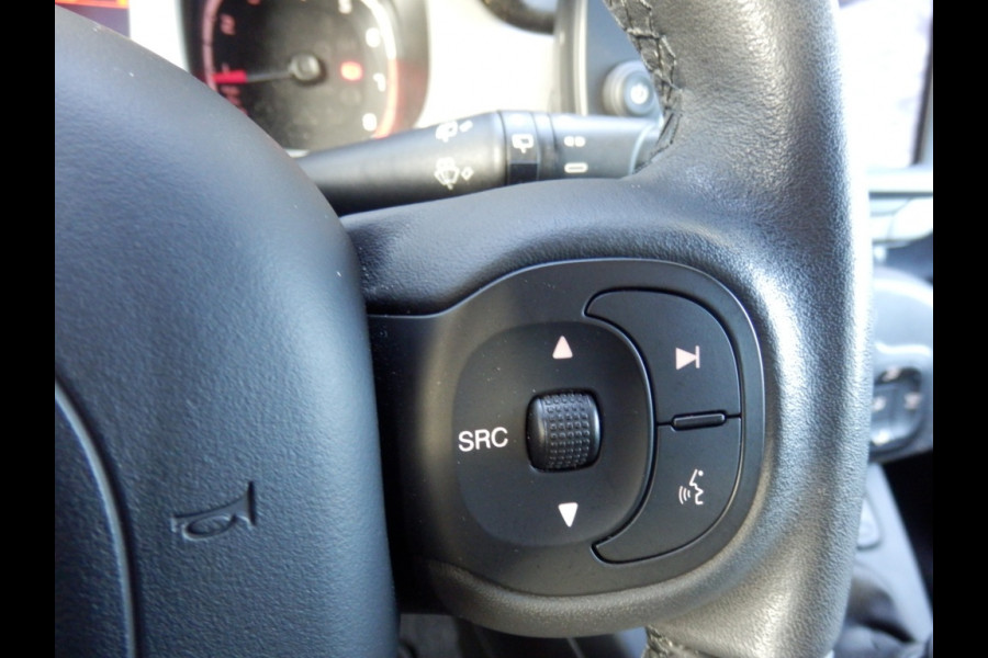 Fiat Panda Hybrid Cross | Lm-velgen | Apple Carpl. / Andr. Auto |