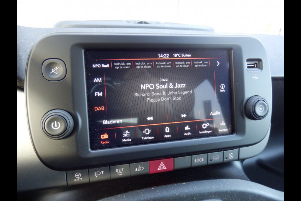 Fiat Panda Hybrid Cross | Lm-velgen | Apple Carpl. / Andr. Auto |