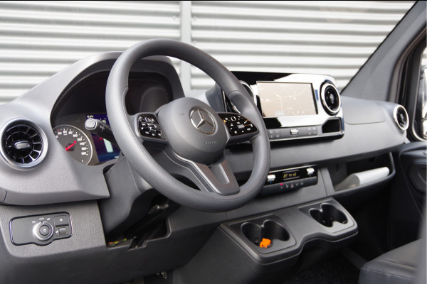 Mercedes-Benz Sprinter 319 1.9 CDI L2H2 DC-6P, AUT. LED, LEDER, MBUX 10'', CAMERA, NAVI, CRUISE, CLIMA, DUBBELE CABINE, DUBBEL CABINE