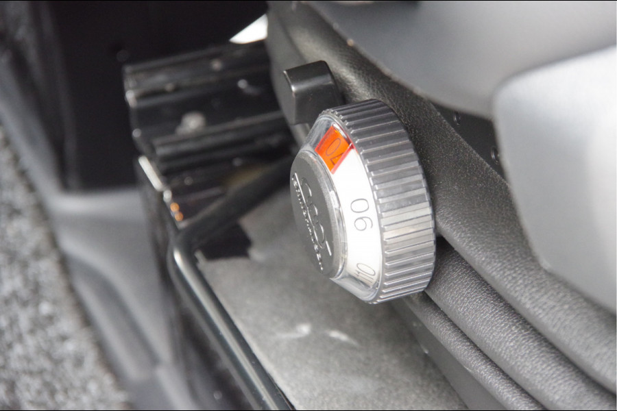 Mercedes-Benz Sprinter 319 1.9 CDI L2H2 DC-6P, AUT. LED, LEDER, MBUX 10'', CAMERA, NAVI, CRUISE, CLIMA, DUBBELE CABINE, DUBBEL CABINE