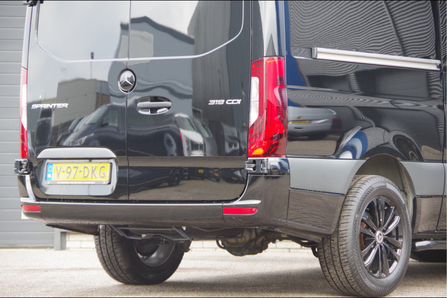 Mercedes-Benz Sprinter 319 1.9 CDI L2H2 DC-6P, AUT. LED, LEDER, MBUX 10'', CAMERA, NAVI, CRUISE, CLIMA, DUBBELE CABINE, DUBBEL CABINE