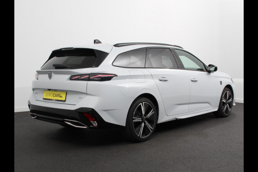 Peugeot 308 1.2 PureTech 130pk Automaat GT | Demo! | Climate control Adaptive cruise control Parkeersensoren Achteruitrijcamera Navigatie Voorstoelen verwarmd LED Apple Carplay/ Android Auto