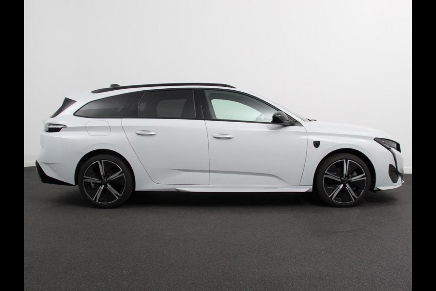 Peugeot 308 1.2 PureTech 130pk Automaat GT | Demo! | Climate control Adaptive cruise control Parkeersensoren Achteruitrijcamera Navigatie Voorstoelen verwarmd LED Apple Carplay/ Android Auto