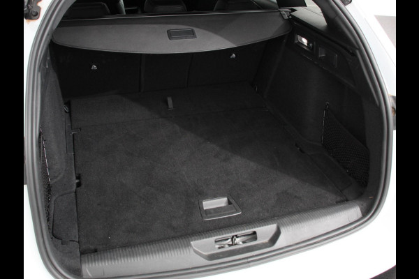 Peugeot 308 1.2 PureTech 130pk Automaat GT | Demo! | Climate control Adaptive cruise control Parkeersensoren Achteruitrijcamera Navigatie Voorstoelen verwarmd LED Apple Carplay/ Android Auto