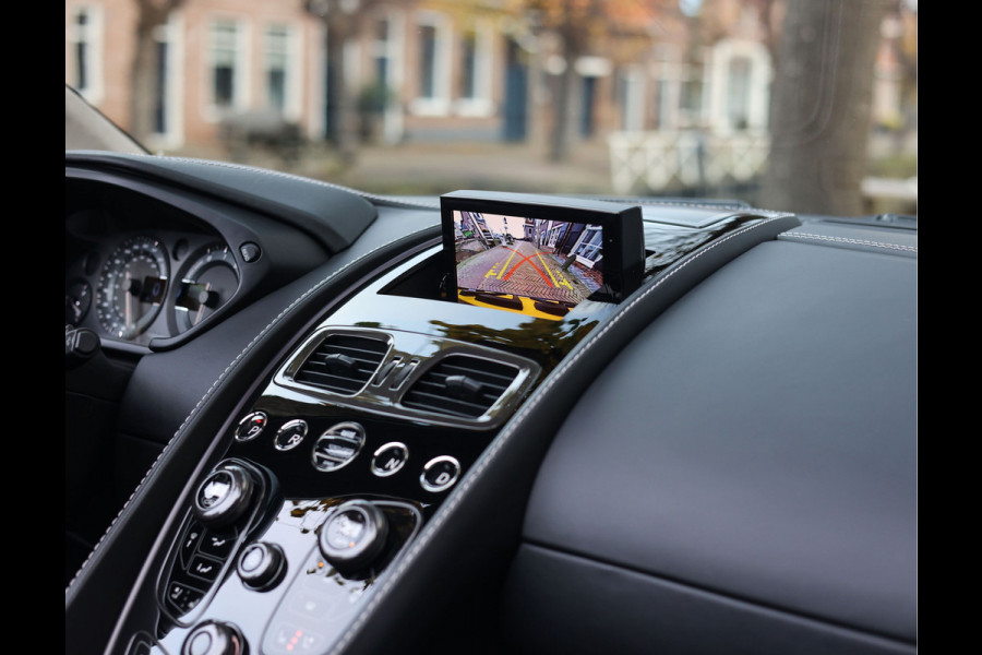 Aston Martin Vanquish Volante 6.0 V12 Touchtronic 2+2 | B&O - Carbon - Perfect!