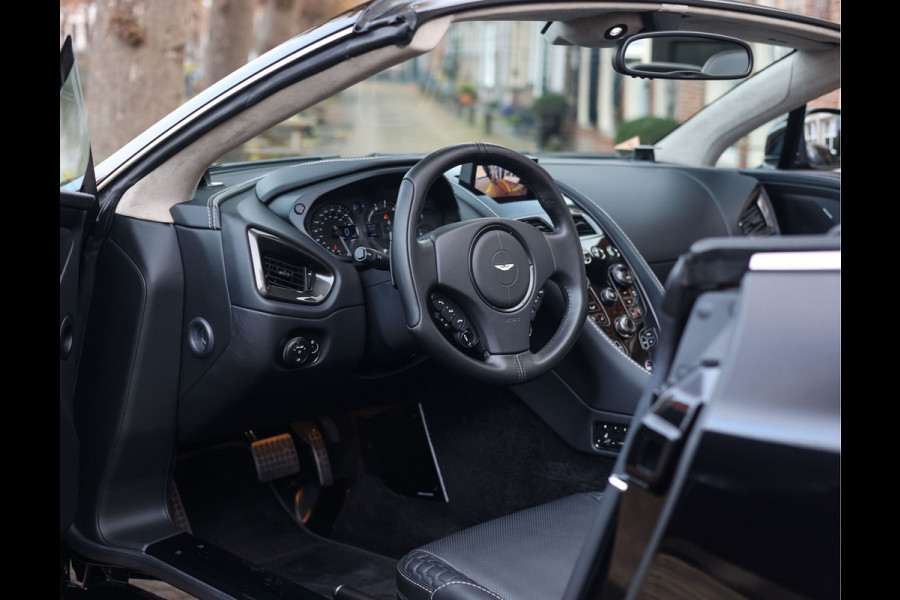Aston Martin Vanquish Volante 6.0 V12 Touchtronic 2+2 | B&O - Carbon - Perfect!