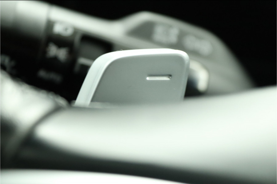 Kia Sportage 1.6 T-GDi Plug-in Hybrid AWD DynamicLine Automaat Airco - Apple Carplay/Android Auto - Cruise Control - Navigatie - Stoel/Stuur Verwarming - Fabrieksgarantie tot 2029