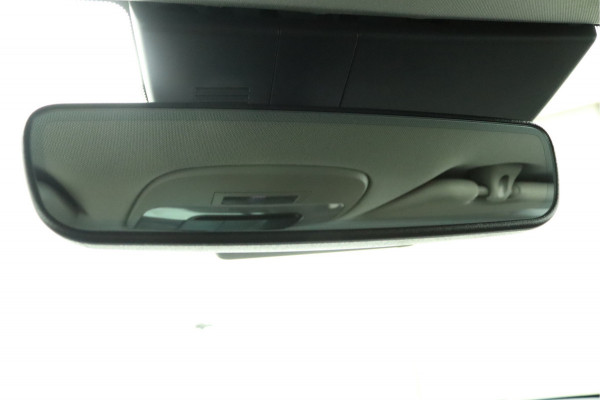 Kia Sportage 1.6 T-GDi Plug-in Hybrid AWD DynamicLine Automaat Airco - Apple Carplay/Android Auto - Cruise Control - Navigatie - Stoel/Stuur Verwarming - Fabrieksgarantie tot 2029