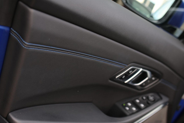 BMW 3 Serie Touring 330e M-Sport *Pano*H/K*360 Camera*Trekhaak*