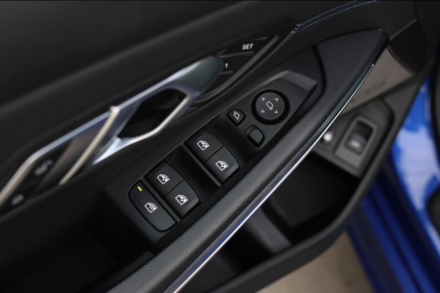 BMW 3 Serie Touring 330e M-Sport *Pano*H/K*360 Camera*Trekhaak*