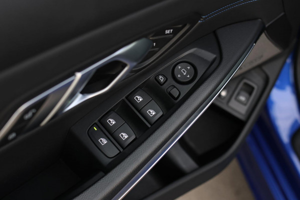 BMW 3 Serie Touring 330e M-Sport *Pano*H/K*360 Camera*Trekhaak*