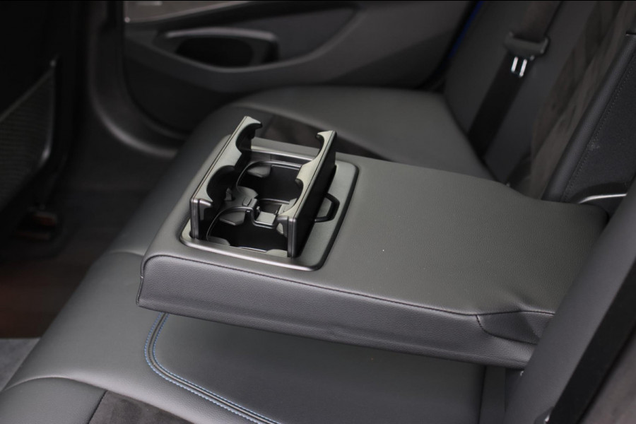 BMW 3 Serie Touring 330e M-Sport *Pano*H/K*360 Camera*Trekhaak*